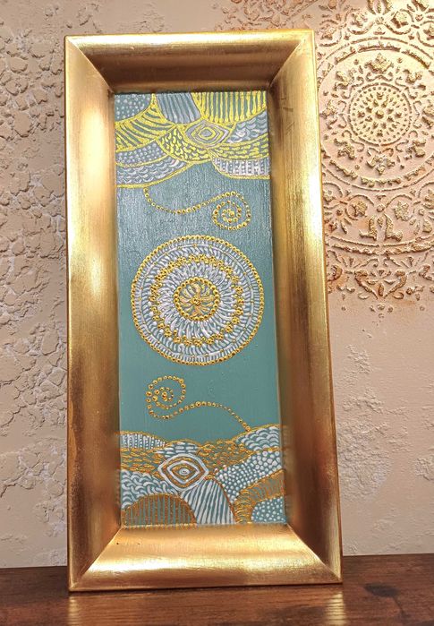 Ръчно рисуван поднос