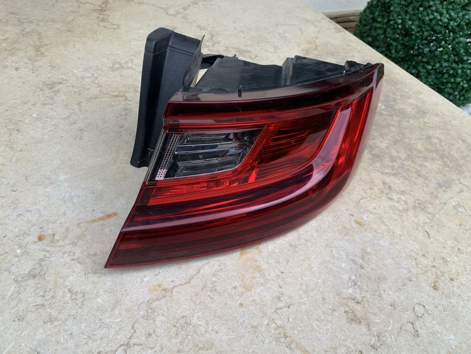 Lampa stop Renault Megane 4 dreapta/hatchback an 2016/2017/2018/2019