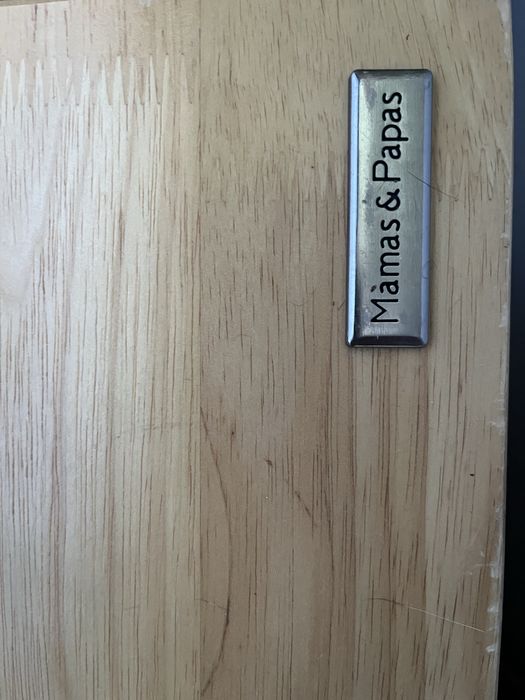 Шкафче под детско легло