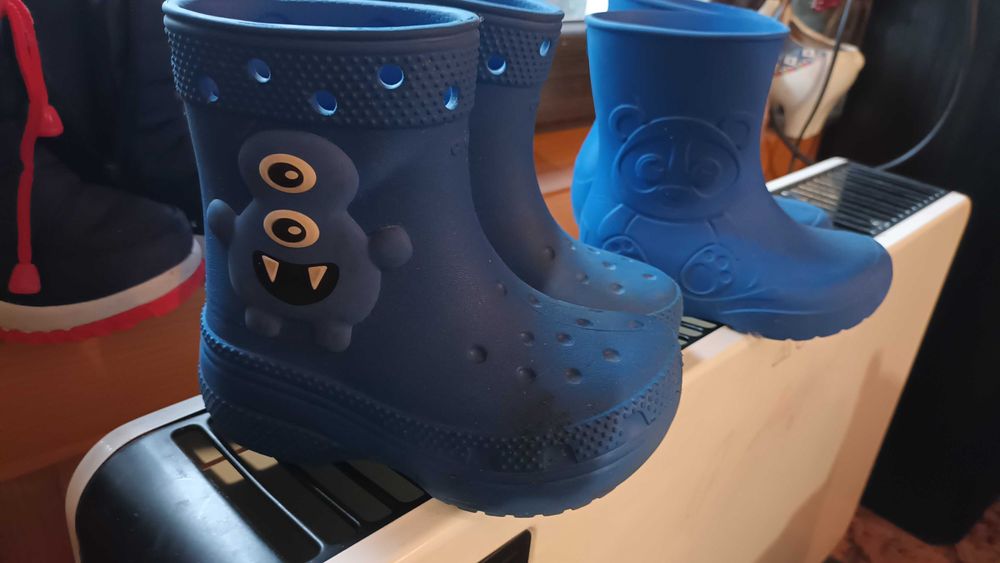 Детски обувки, светещи маратонки, апрески, гумени ботуши,пантофи 23-26