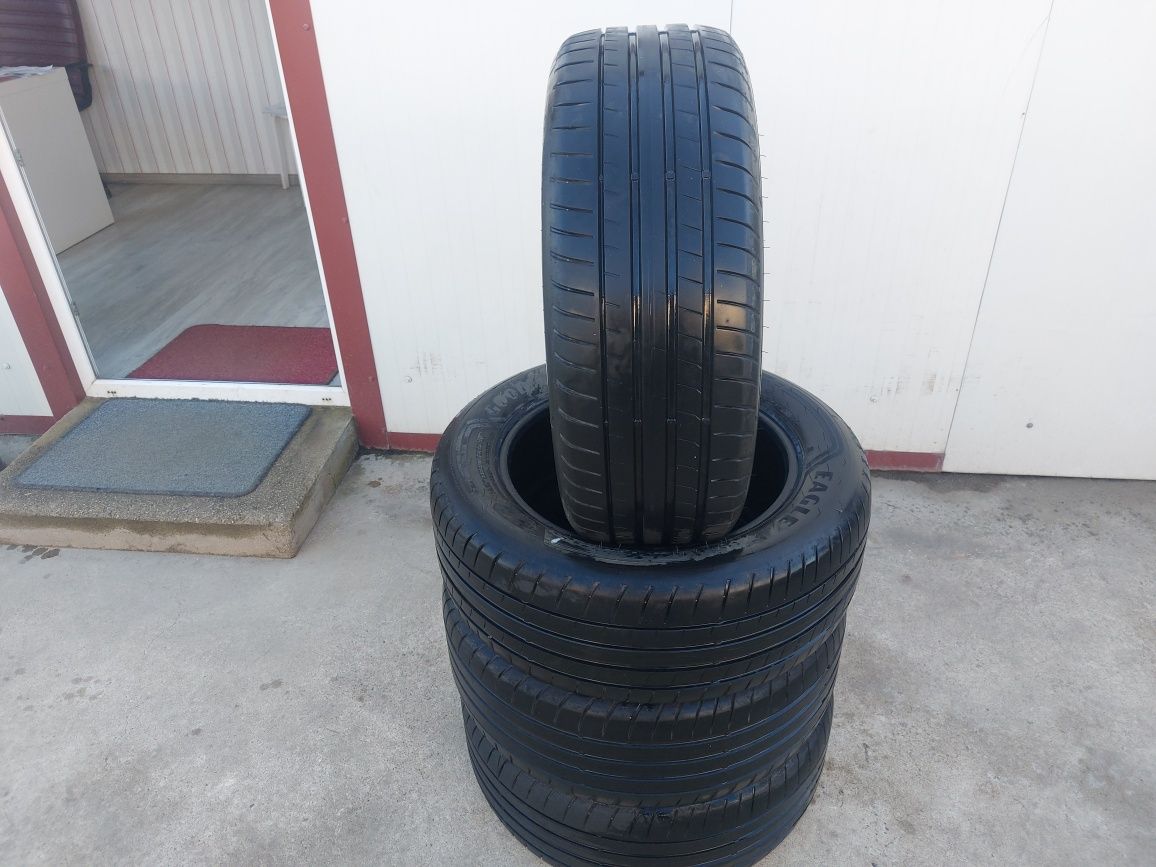 125 lei bucata! Set anvelope de vara 235 55 18 Goodyear dot 2020
