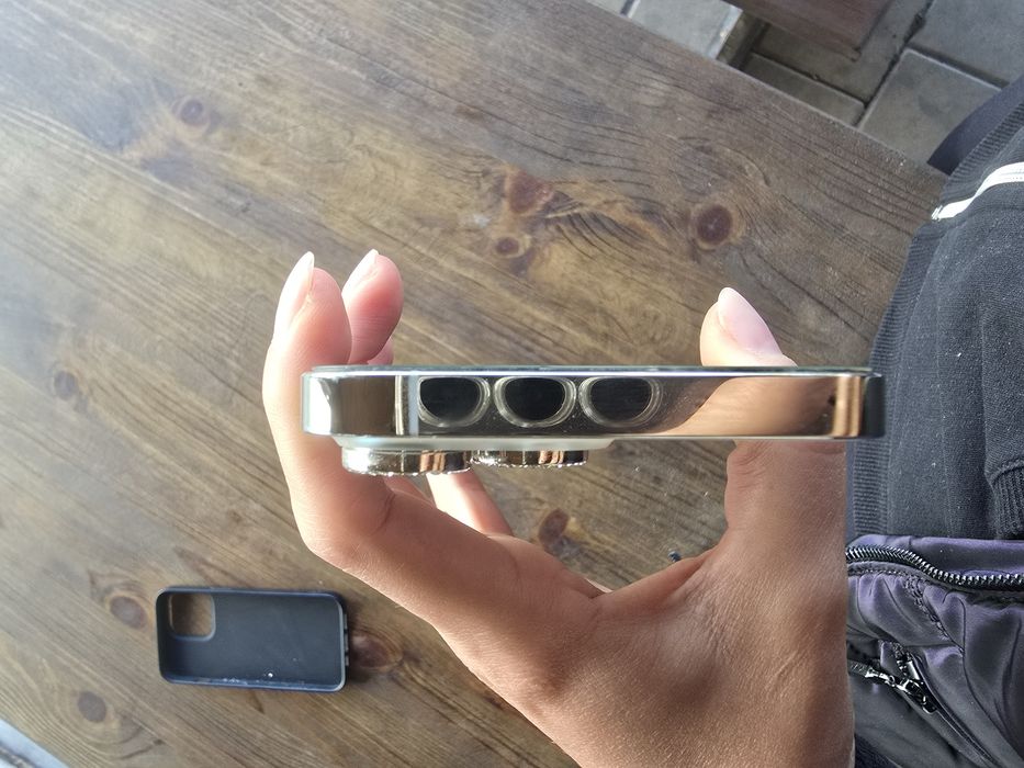 Iphone 13 Pro 256 GB + Часовник Aplle Watch 3