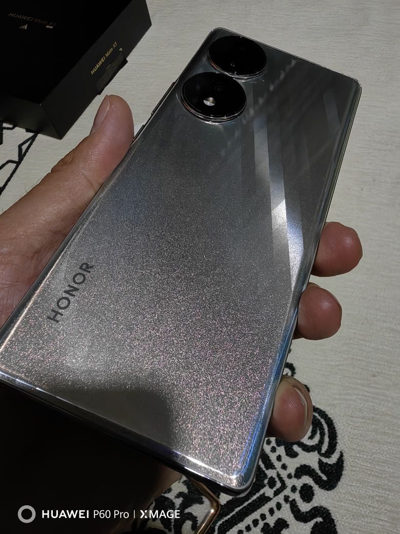 Honor 70 256gb silver Aura