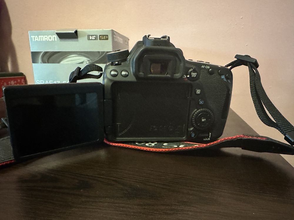 Canon EOS 80D и обектив Tamron AF 17-50 mm