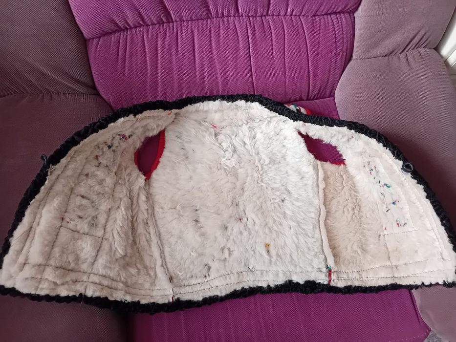 Vând cojoc laibar /labreu pieptar de Bihor din piele naturala și blan