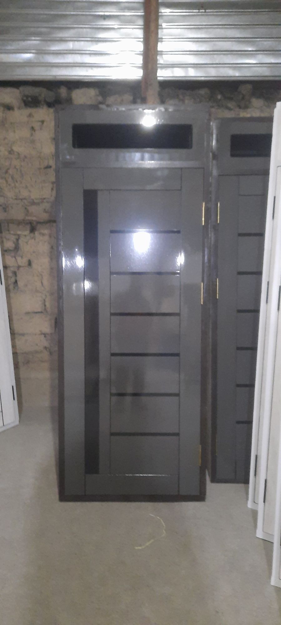 Eshiklar bor tayyor keng assartiment
