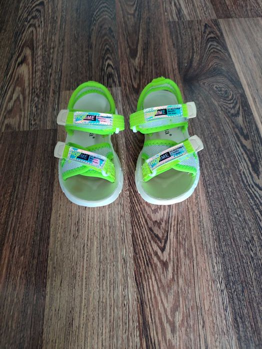 Сандали для девочки