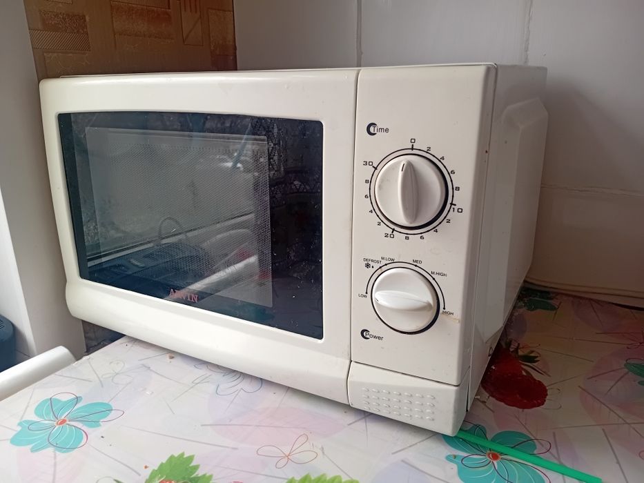 Отдам микроволновку
