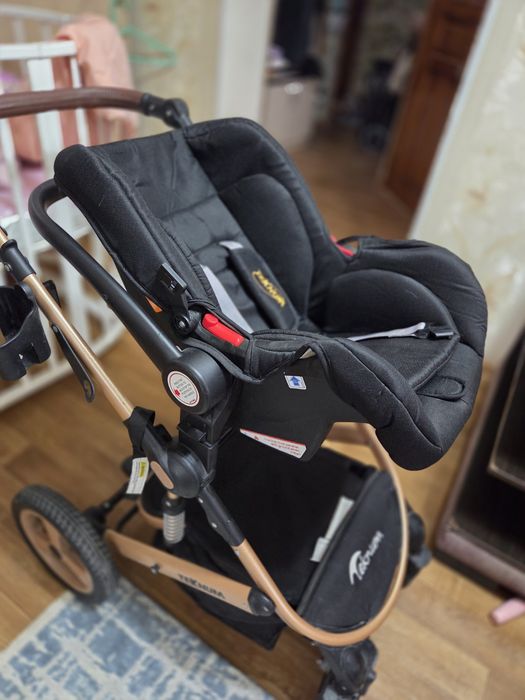 Коляска 3 в 1 очень удобная