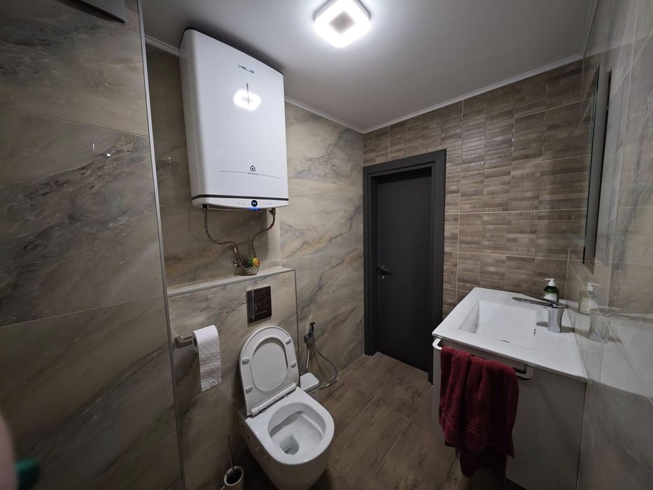 Дава се под наем Тристаен апартамент в София, Банишора - 99 кв.м за 749 € - Снимка #12