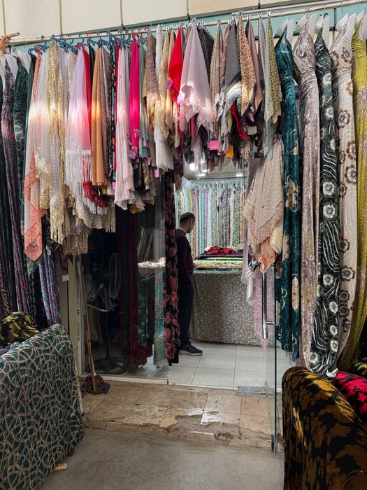 продается срочно магазин в бухаре, в калхоз базаре