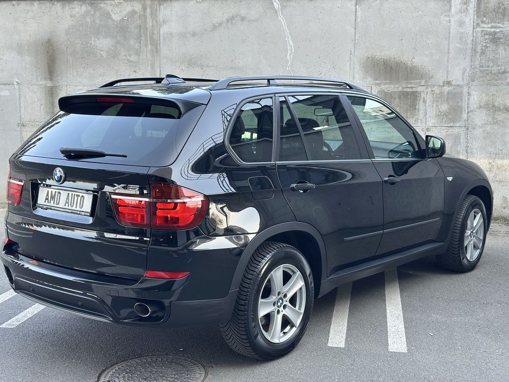 BMW X5 3.0 245cp euro5/head-up/soft close/camere 360/interior comfort