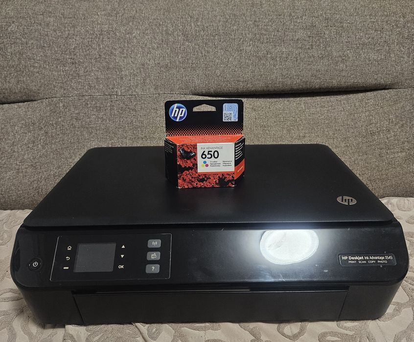 Ofertă fulger! Imprimantă HP + cabluri