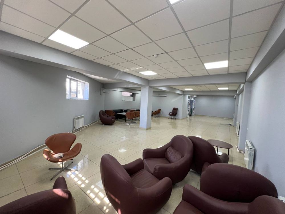 Срочно Аренда офис Showroom и т.д. 24/7 Доступ Вдоль Дороги