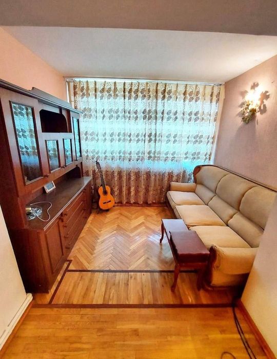 Аренда . Садик Азимова 4/4/5.