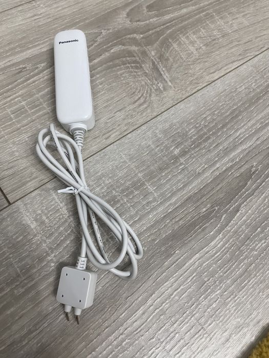 Smart home hub Panasonic monitorizare kit camera senzor