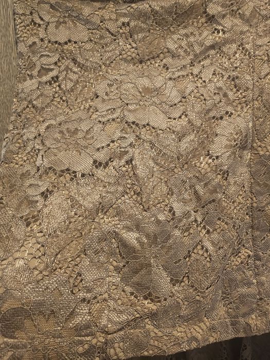 дангелена рокля кафява