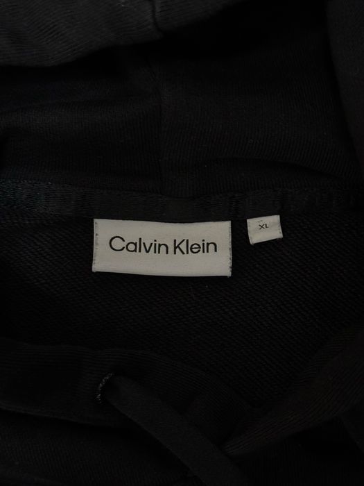Съитчър Calvin Klein