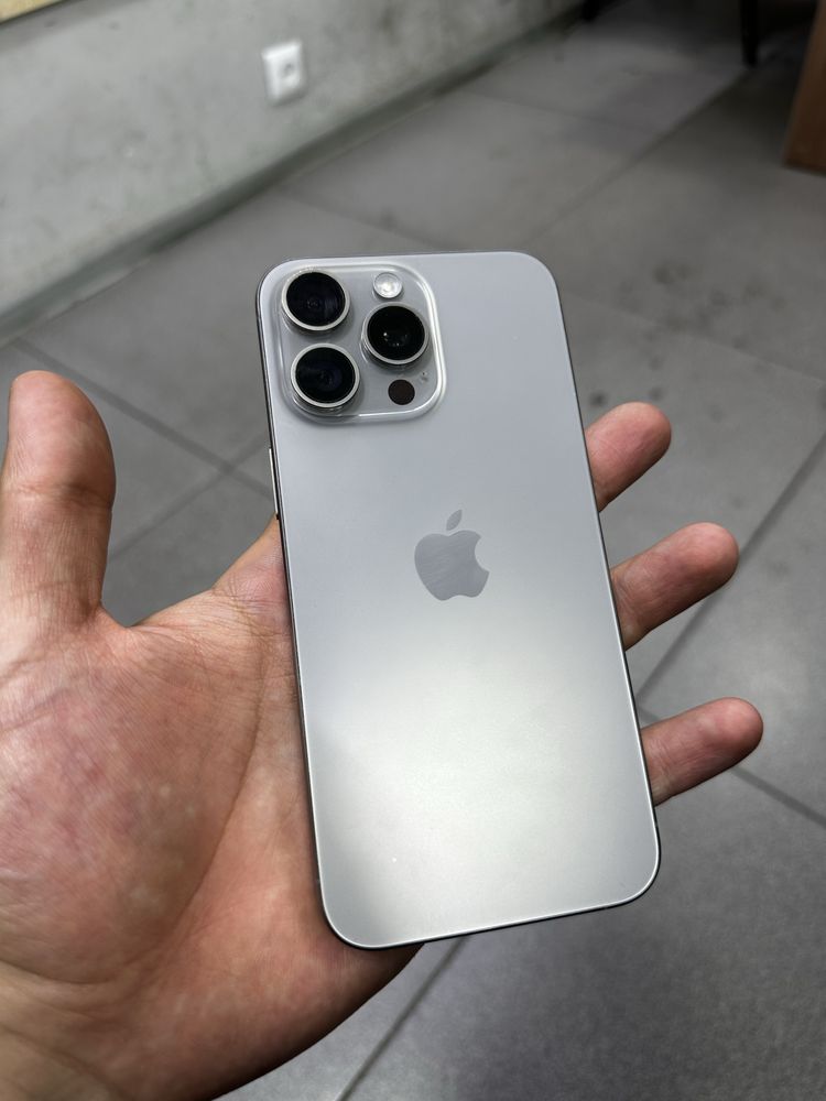 iPhone 15 pro max 256