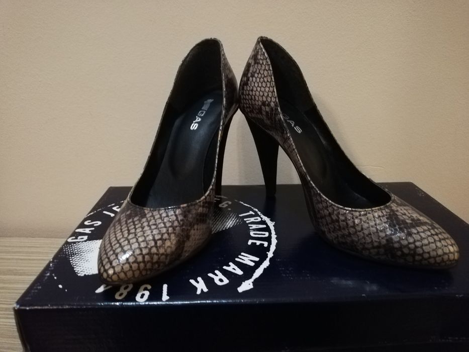 GAS  оригинални обувки