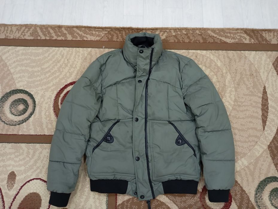 Куртка без капишон размер ( М )