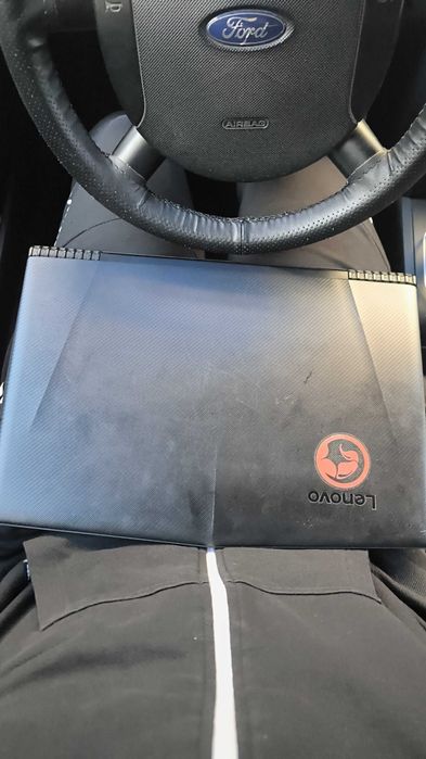 Dezmembrez/Vand Laptop Lenovo Legion Y520