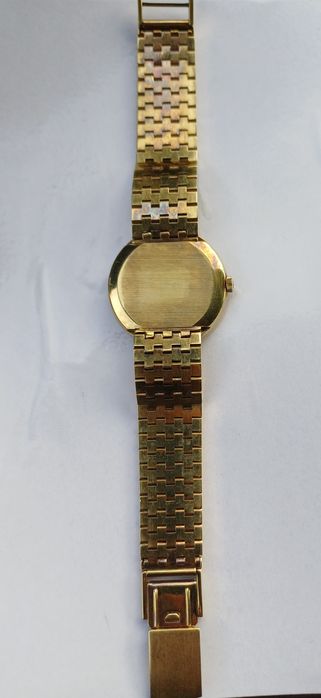 Стар механичен часовник