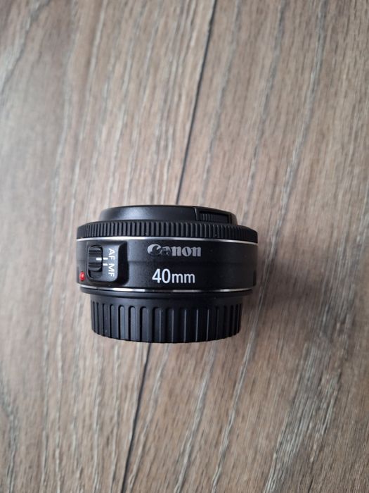 Canon 40mm f2.8 fullframe