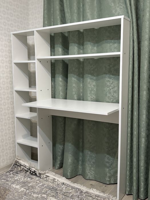 Рабочий стол, компьютерный стол