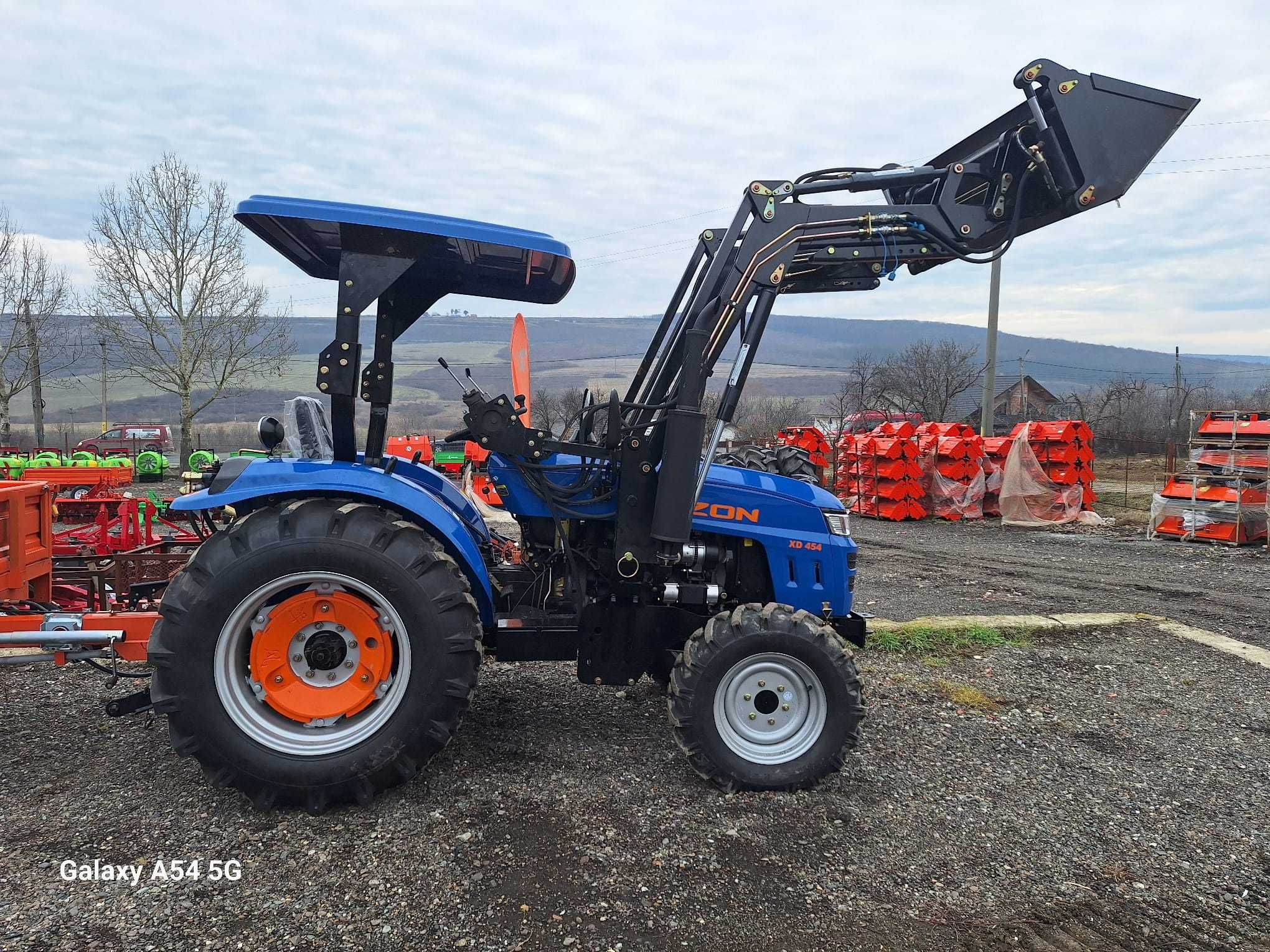 NOUL 445, 45 CP 4X4,Servo Cilindri forta BIZON cu Incarcator FROTAL