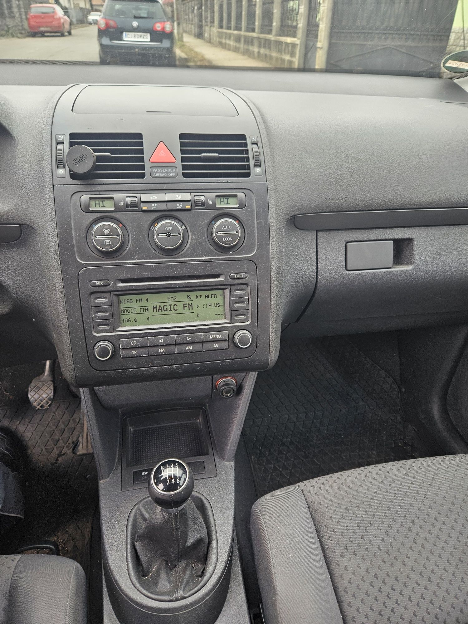 Vw touran,autoutilitara cu 2 locuri
