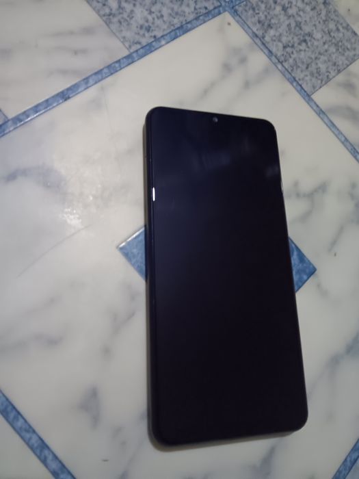 Vând samsung A13 Impecabil