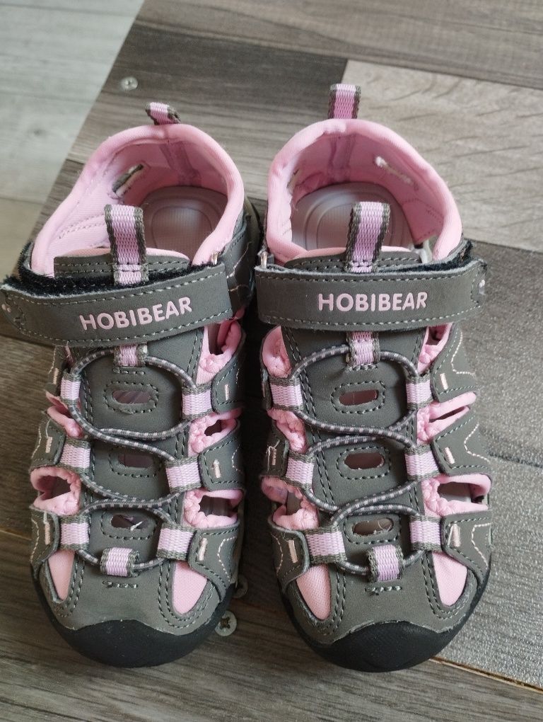 Pantofi și sandale fetita