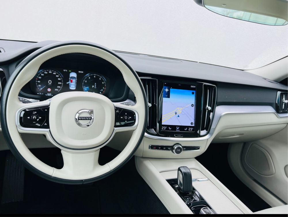 Volvo S60 an 2021 - 2.0 ben.  62.000 km Variante Audi Bmw Vw Skoda