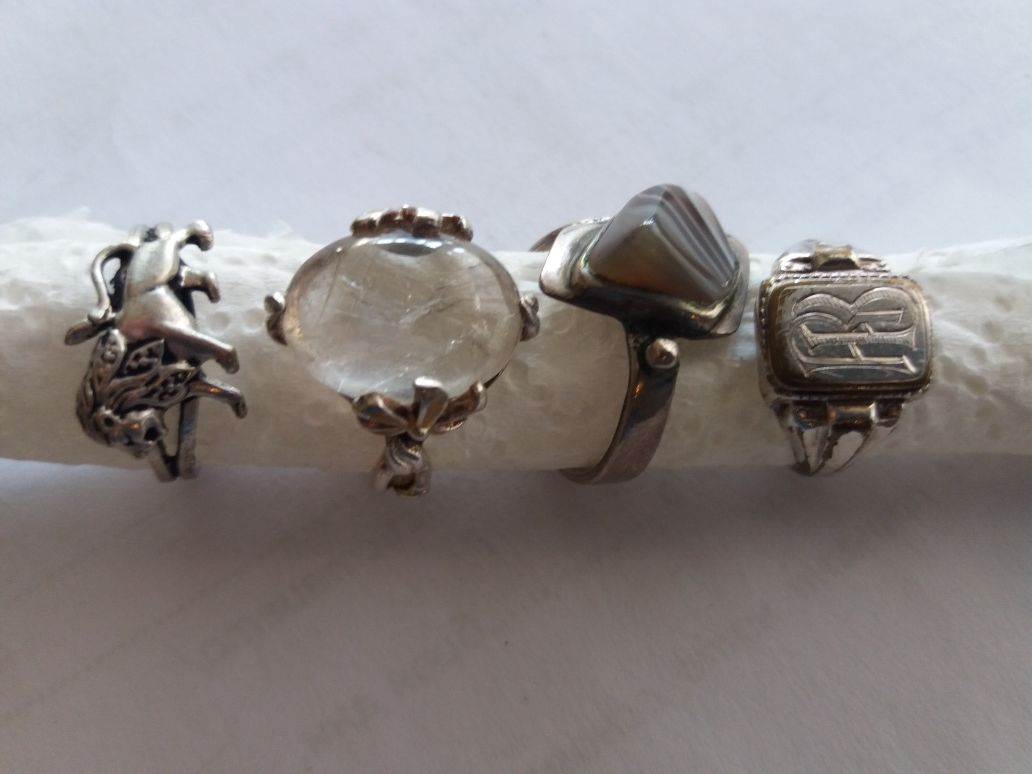 Стар Медальон-бронз позлатен,Сребърни пръстени