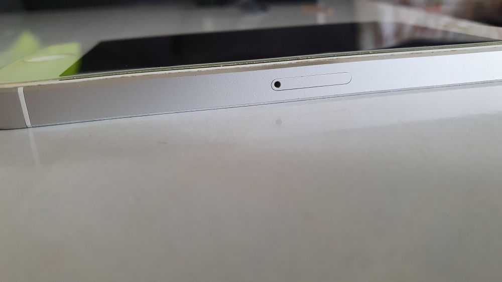 Iphone 5 /  16gb