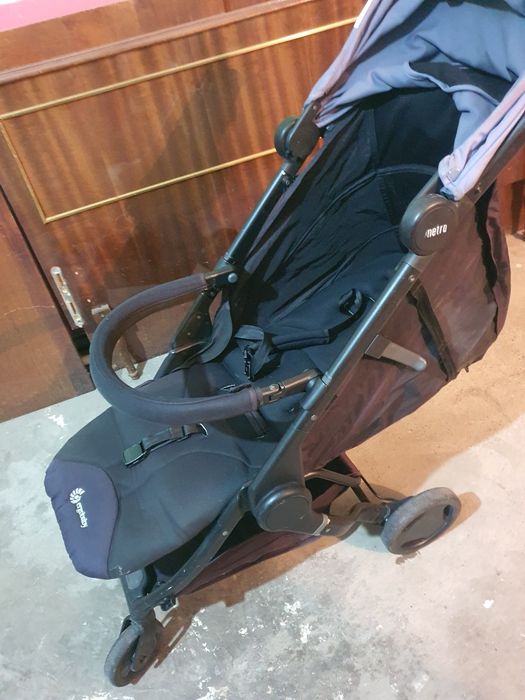 Детска сгъваема  количка Ergo baby metro