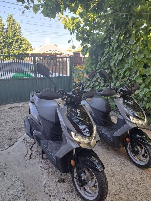 LICHIDARE STOC, vanzare SCUTERE sym jet 4rx, 49cc, cat B