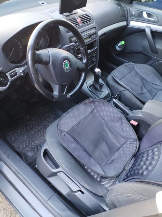 Skoda Octavia 2.0 tdi.    3500 € negociabil