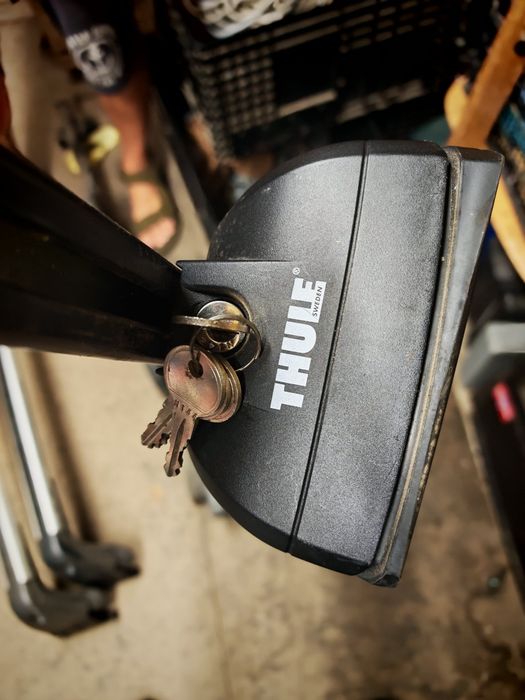 Bari portbagaj THULE Peugeot 307