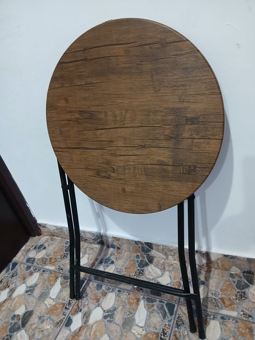 Masa pliabila 45 diametru 65 inaltime stare perfecta