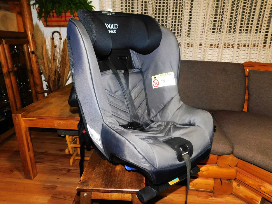 Scaun auto Axkid grupa 0-25 kg, ISOFIX (Rear-Forward Facing)