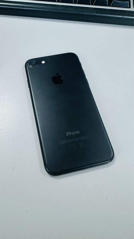 Iphone 7 black 32gb