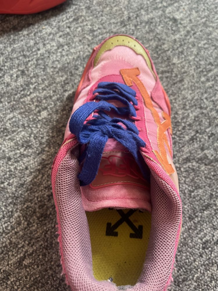 Off White, 37/38