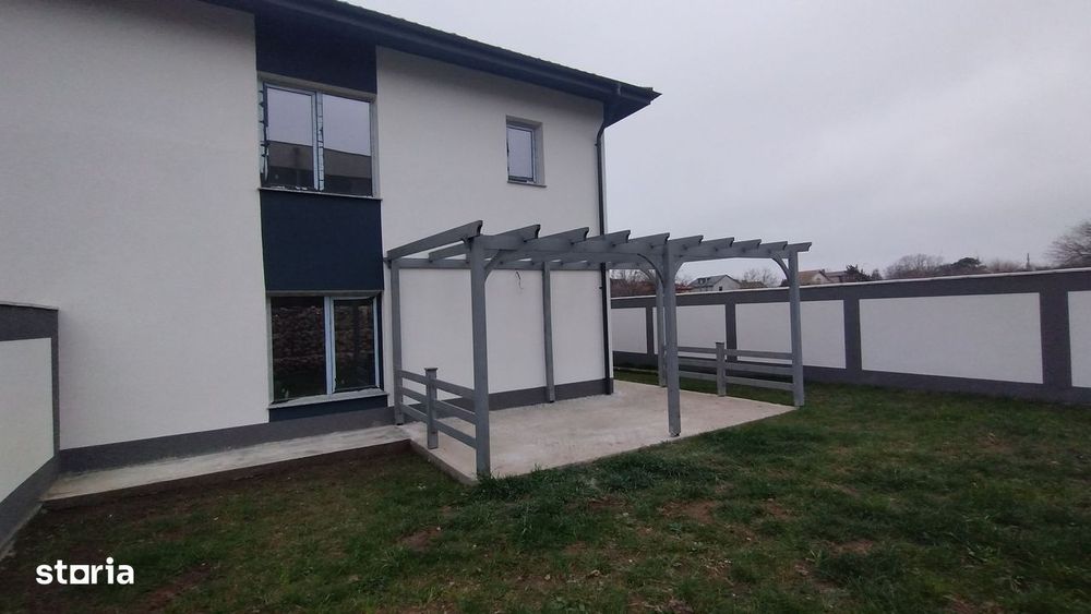 Casa tip duplex Agigea zona Primarie toate utilitatile
