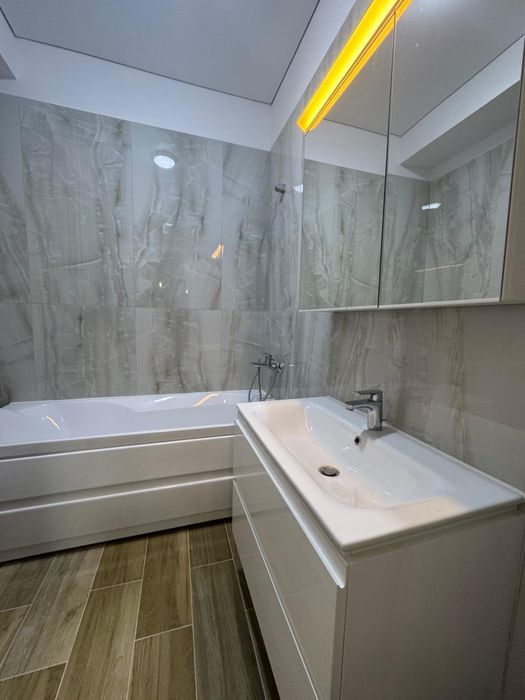 Apartamente de inchiriat cu 3 camere