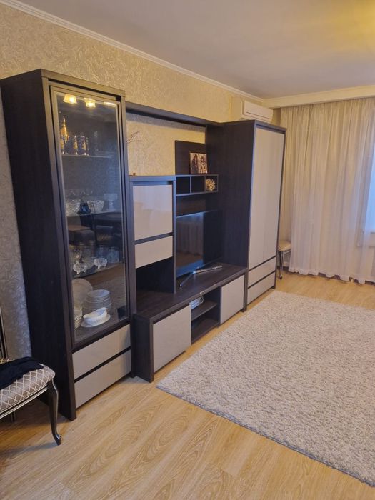 Продаётся 4-х комнатная квартира в центре города