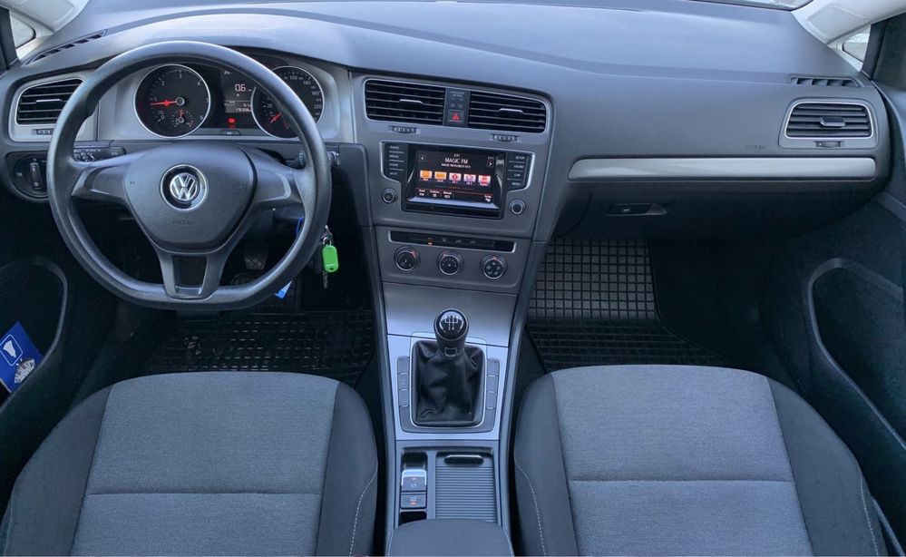 Volkswagen Golf 7 Break / 2015 / NAVI 105CP - Posibilitate rate
