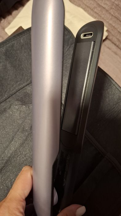 Vând placa de îndreptat parul