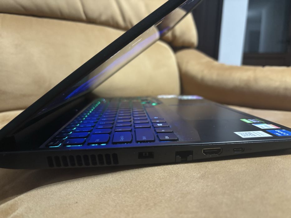 Leptop gaming lenovo ideapad gaming 3 i5-11300H rtx3050 8gb RAM